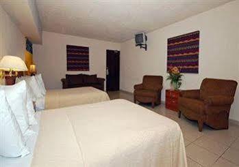 Quality Inn El Tuque ポンセ エクステリア 写真
