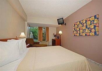 Quality Inn El Tuque ポンセ エクステリア 写真