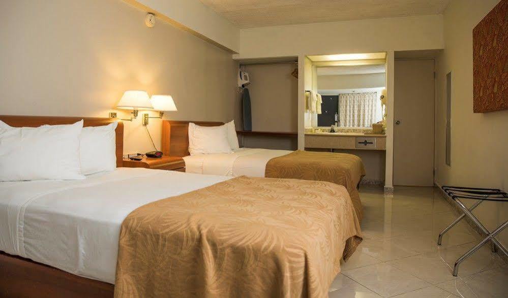 Quality Inn El Tuque ポンセ エクステリア 写真